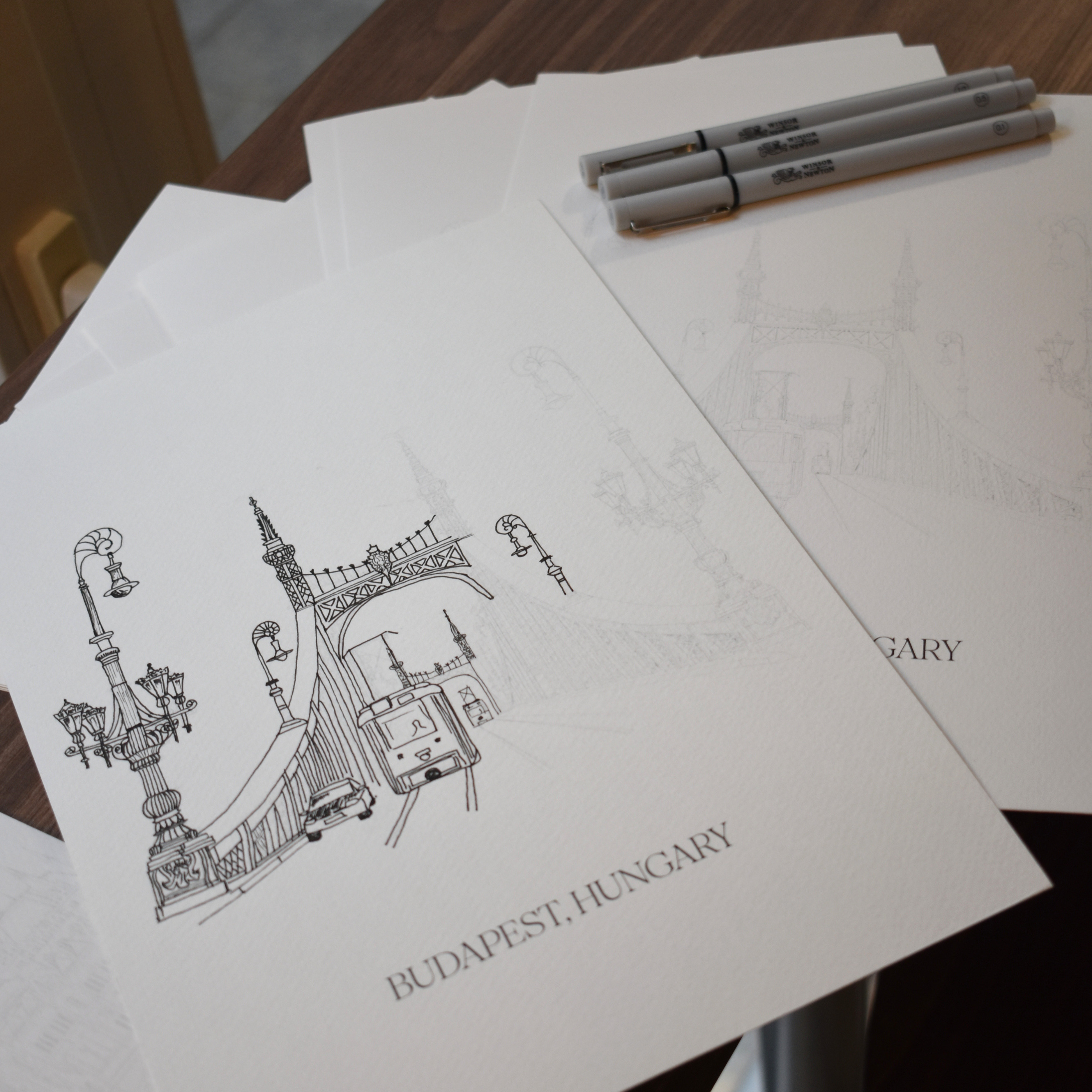 Liberty Bridge Fineliner Sketching Template