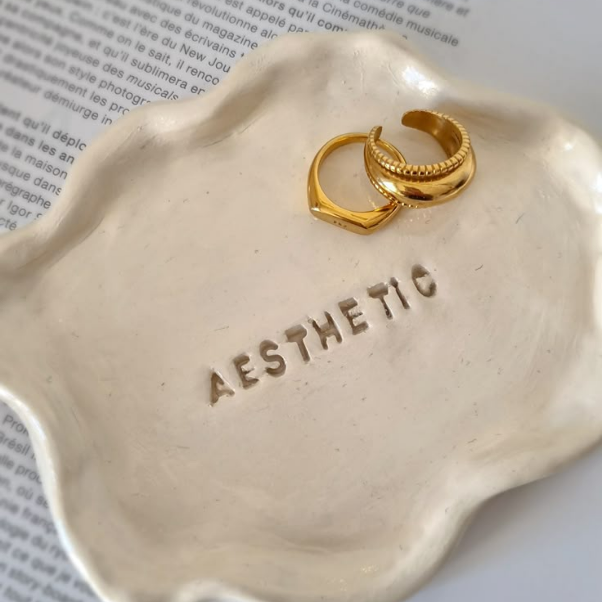 Shape Your Boundaries - Pottery Exerience with Psychologist